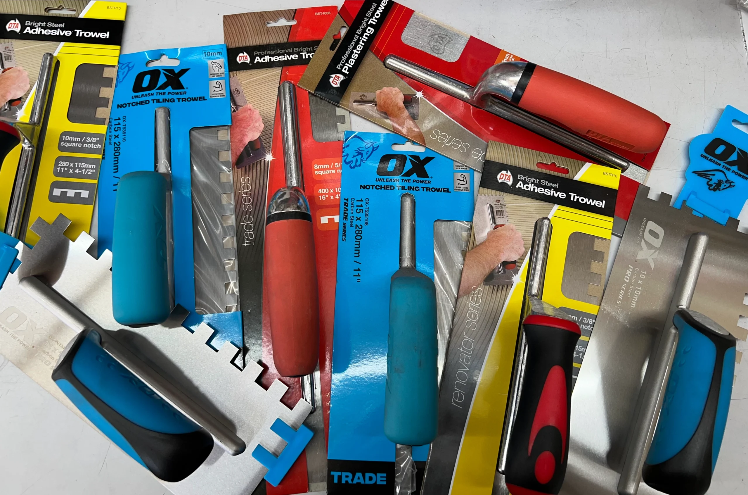 TROWEL - ADHESIVE